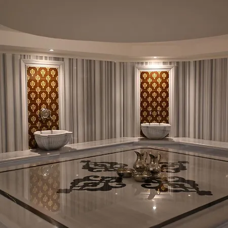 Luxury Premium Finese Hotel *