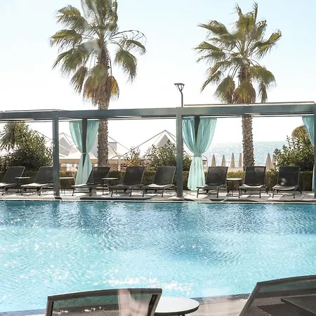 Luxury Premium Finese *