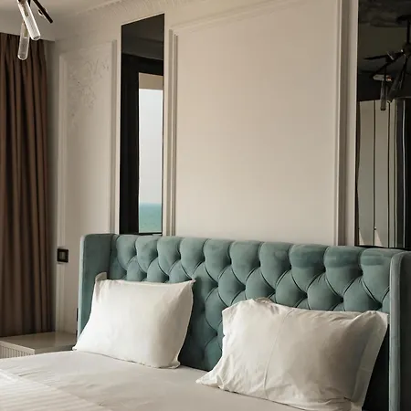 Luxury Premium Finese