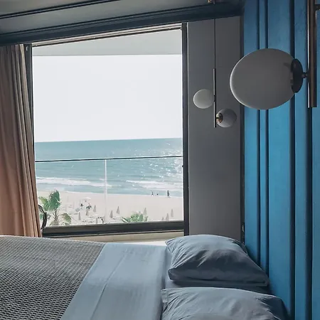 Luxury Premium Finese فندق
