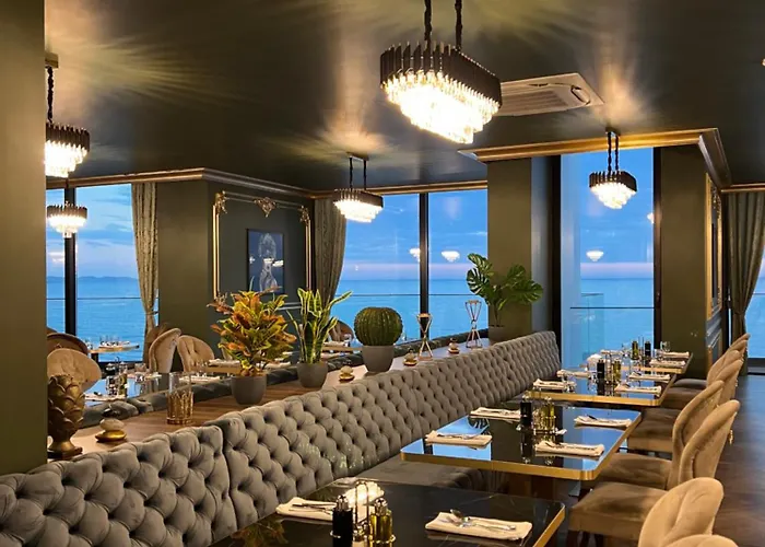 Luxury Premium Finese Hotel